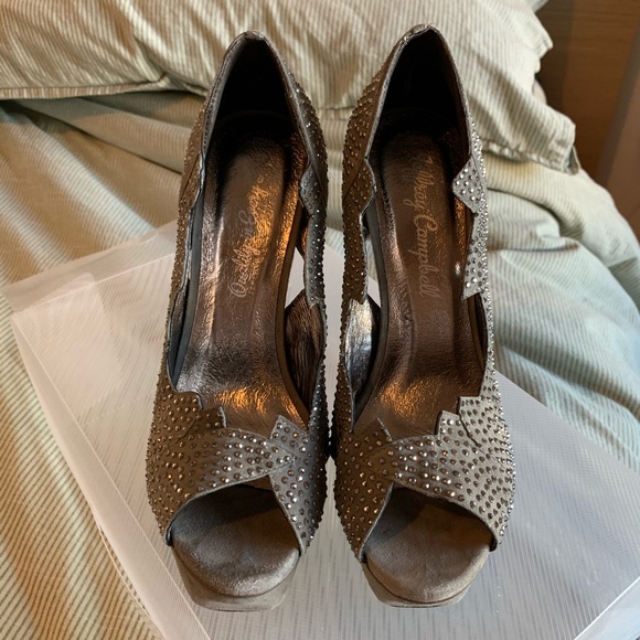 Jeffrey Campbell Grey Suede Rhinestone Pump
